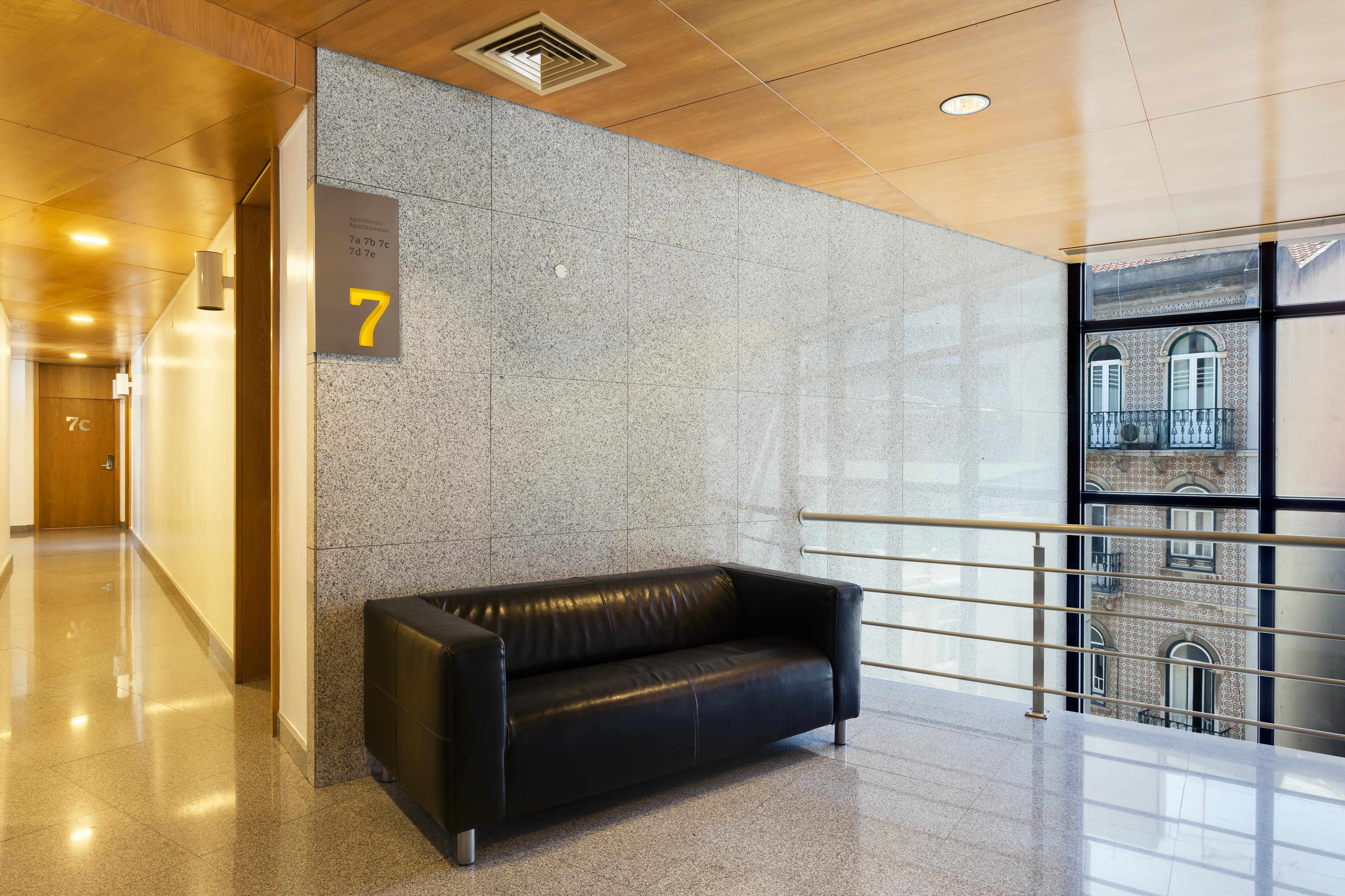 Hello Lisbon Marques De Pombal Apartments Экстерьер фото